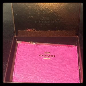 Coach Mini Skinny Id Case- Hot pink ✨💕